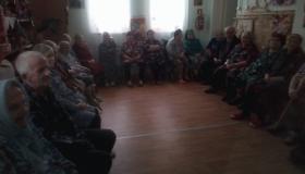 Первым делом, первым делом самолеты, ну а девушки, а девушки потом!